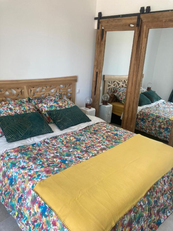 Villa de charme avec piscine et jacuzzi dans cadre exceptionnel Mirabeau Extérieur photo
